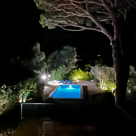 Villavos- Le Bocage Villa *